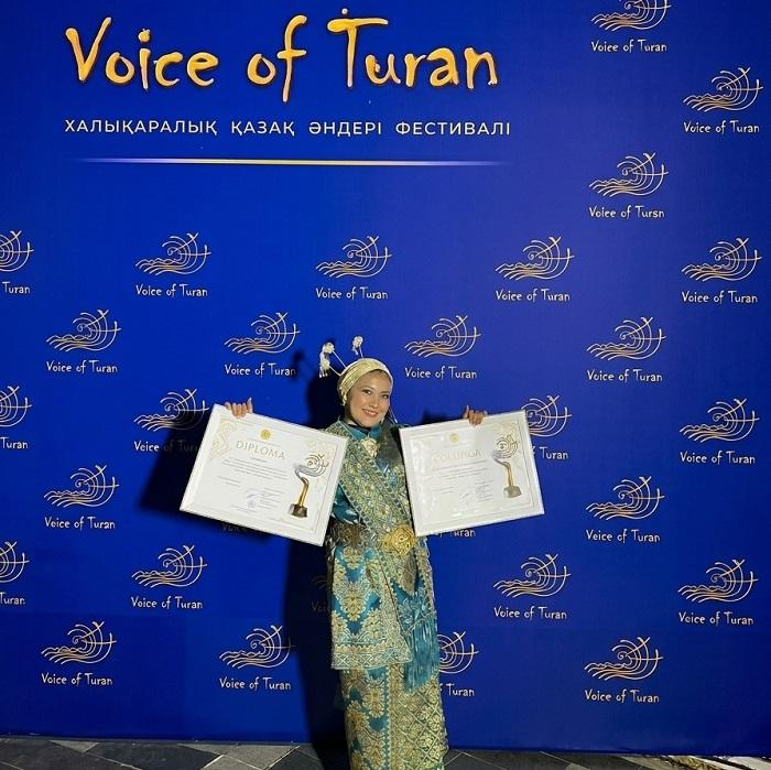Berani Memulai dan Tak Cepat Puas, Beri juga Ruang bagi Musisi Lokal